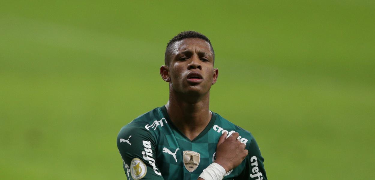 Danilo, do Palmeiras, após partida contra o Atlético Mineiro pelo Campeonato Brasileiro em 2021 (Foto: REUTERS/Cristiane Mattos) www.brasil247.com - Danilo, do Palmeiras, após partida contra o Atlético Mineiro pelo Campeonato Brasileiro em 2021