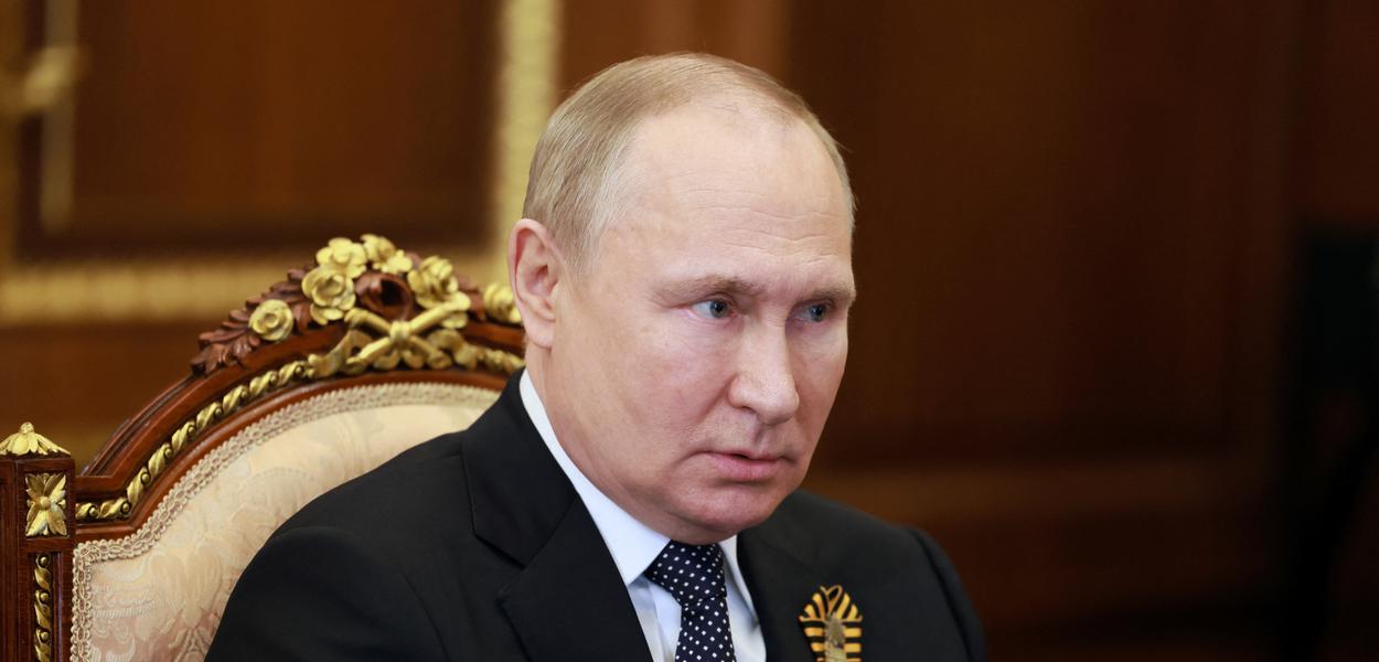 Presidente da Rússia, Vladimir Putin, durante reunião em Moscou (Foto: Pool via REUTERS) www.brasil247.com - Presidente da Rússia, Vladimir Putin, durante reunião em Moscou