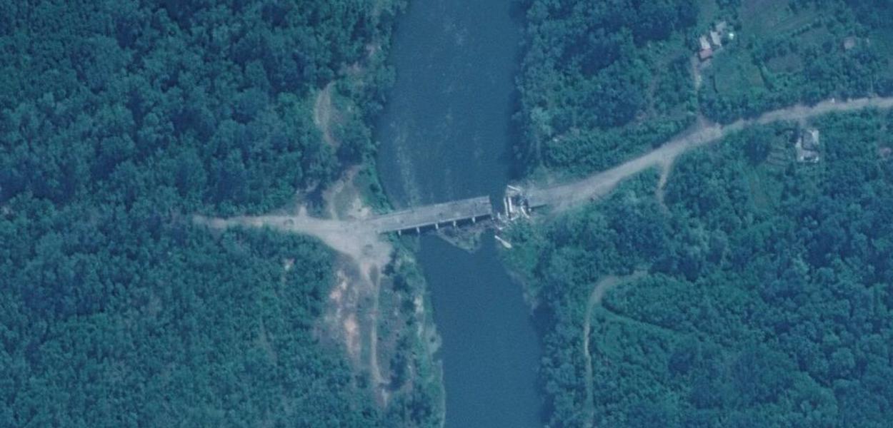 Ponte Severodonetsk-Lysychansk (Foto: Reuters) www.brasil247.com - Ponte Severodonetsk-Lysychansk