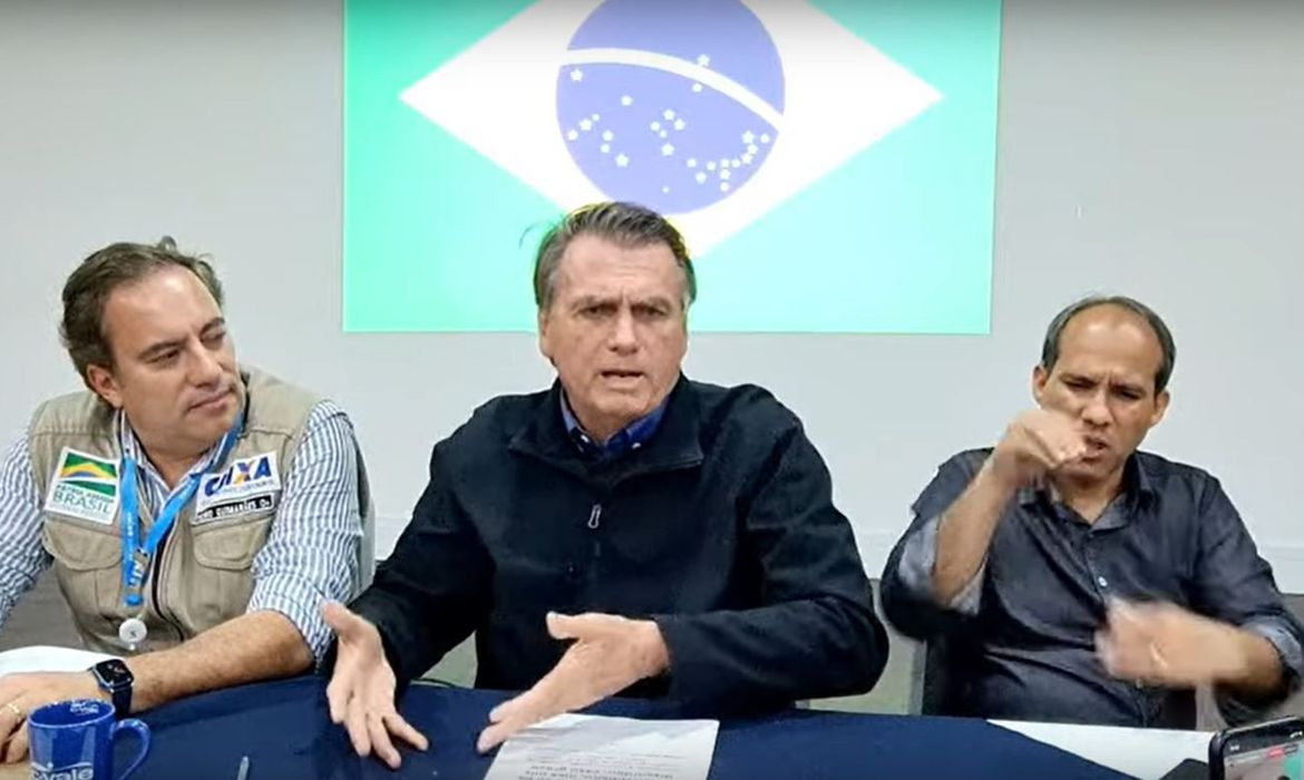 Bolsonaro em sua live (Foto: Reprodução Youtube) www.brasil247.com - Bolsonaro em sua live
