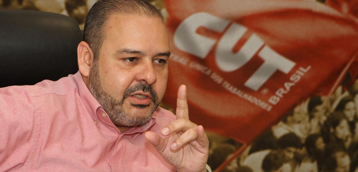 Vagner Freitas critica terceirizações: medida é inconstitucional (Foto: CUT) www.brasil247.com - Vagner Freitas critica terceirizações: medida é inconstitucional