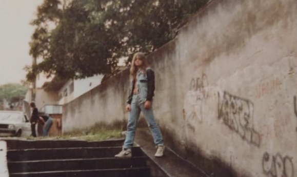 Andreas Kisser em primórdios dos anos 80, no ABC paulista (Foto: Julinho Cassettari) www.brasil247.com - Andreas Kisser em primórdios dos anos 80, no ABC paulista