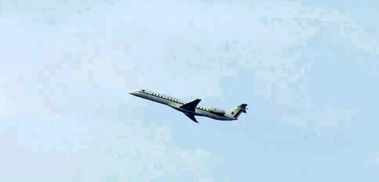 Avião que transportava Jair Bolsonaro (Foto: Reprodução) www.brasil247.com - Avião que transportava Jair Bolsonaro