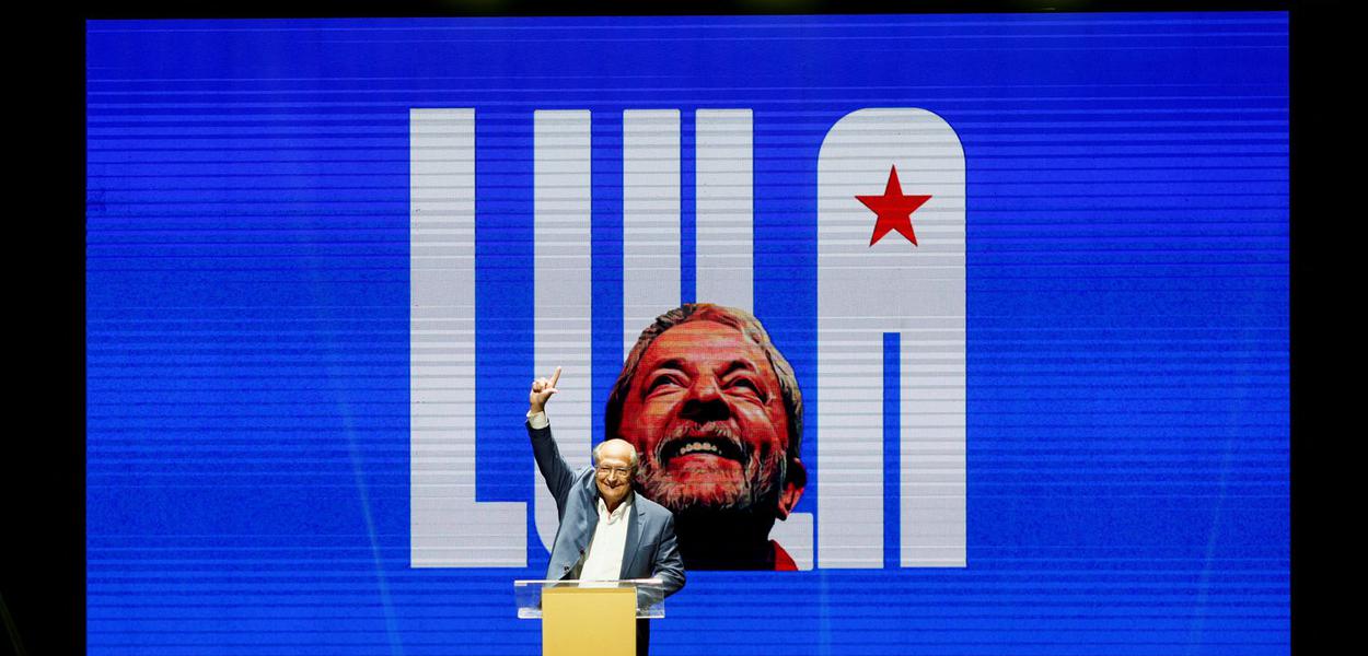 Alckmin, candidato a vice de Lula, discursa em São Paulo (Foto: Amanda Perobelli/Reuters) www.brasil247.com - Alckmin, candidato a vice de Lula, discursa em São Paulo