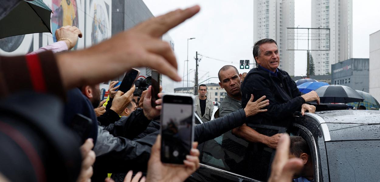 Presidente Jair Bolsonaro durante ato de campanha no Estado de São Paulo 28/09/2022 (Foto: REUTERS/Amanda Perobelli) www.brasil247.com - Presidente Jair Bolsonaro durante ato de campanha no Estado de São Paulo 28/09/2022