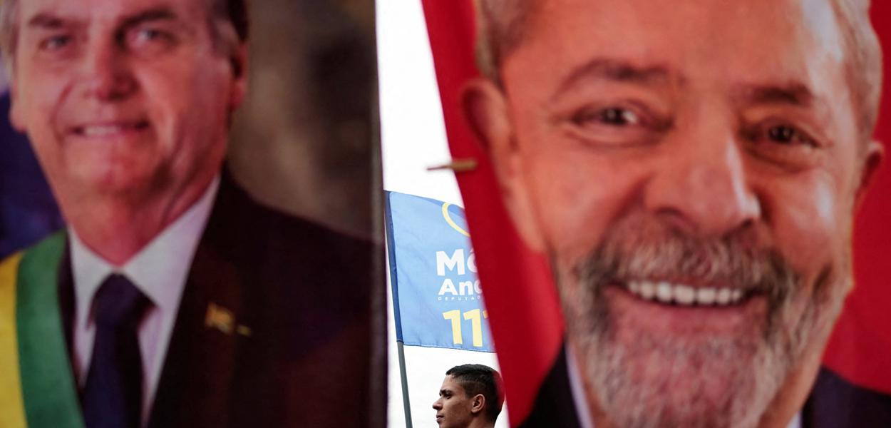 Lula e Bolsonaro estão em empate técnico no Rio e SP 16/08/2022 (Foto: REUTERS/Ueslei Marcelino) www.brasil247.com - Lula e Bolsonaro estão em empate técnico no Rio e SP 16/08/2022