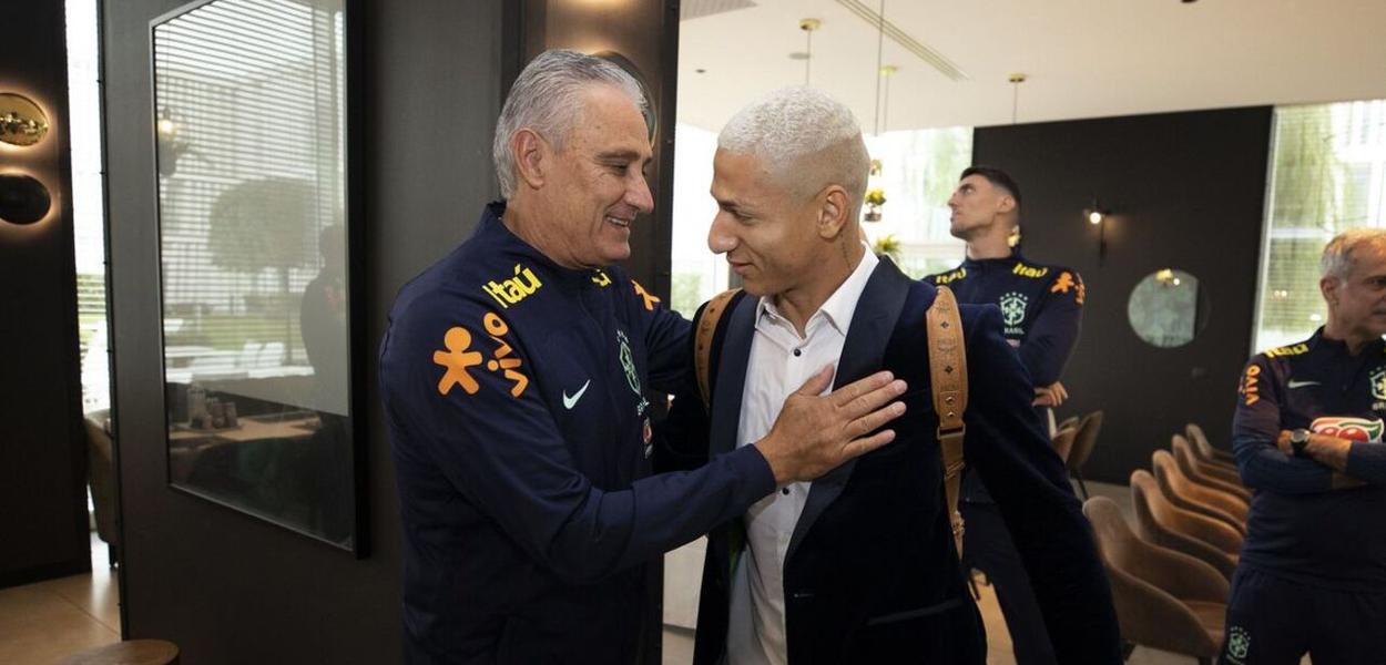 Tite e Richarlison (Foto: Lucas Figueiredo/Ag. Brasil) www.brasil247.com - Tite e Richarlison