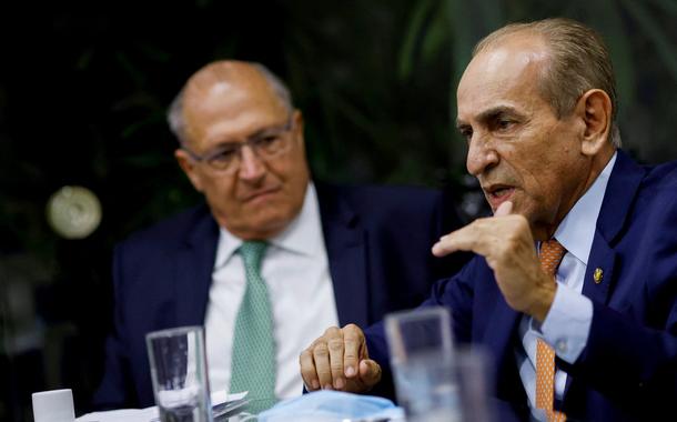 PEC da Transição atinge 28 assinaturas e começa a tramitar no Senado (Foto: REUTERS/Adriano Machado) PEC da Transição atinge 28 assinaturas e começa a tramitar no Senado
