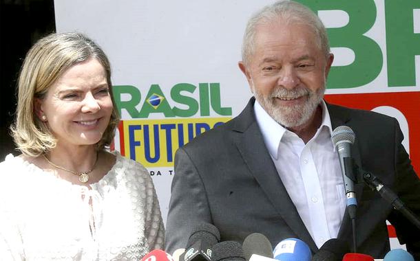Gleisi Hoffmann e Luiz Inácio Lula da Silva (Foto: Antonio Cruz/Agência Brasil) Gleisi Hoffmann e Luiz Inácio Lula da Silva