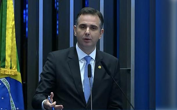 Pacheco discursa a colegas do Senado antes de votação para presidente da Casa Alta (Foto: Reprodução) Pacheco discursa a colegas do Senado antes de votação para presidente da Casa Alta