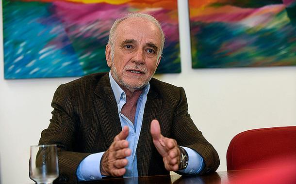 Lara Resende diz que estilo conciliador de Haddad expõe o presidente Lula