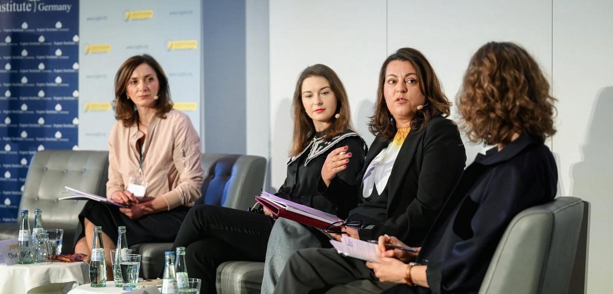 Tamara Vujović na panelu (Foto: Ministarstvo kulture i medija)