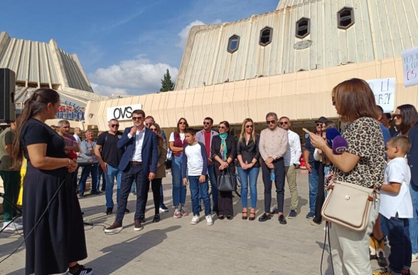 Sa protesta u Baru (Foto: Primorski portal)