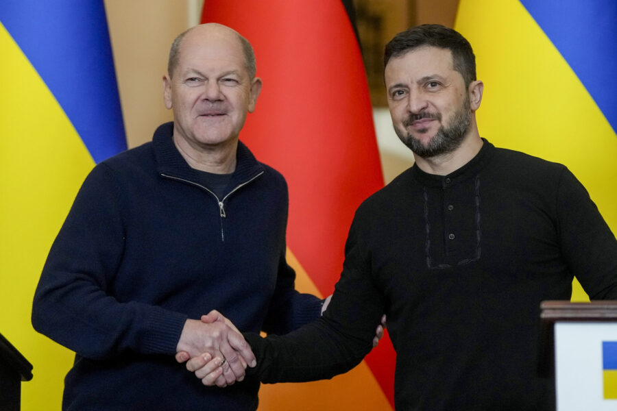 (Foto: AP/Evgeniy Maloletka)