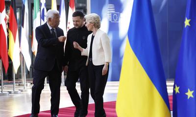 <p>Košta, Zelenski i Fon der Lajen</p>