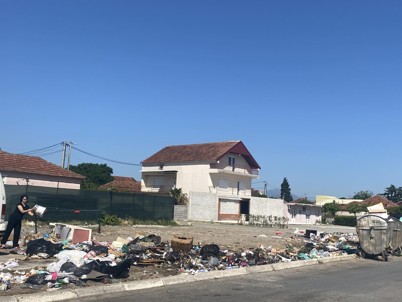 Smeće na Koniku