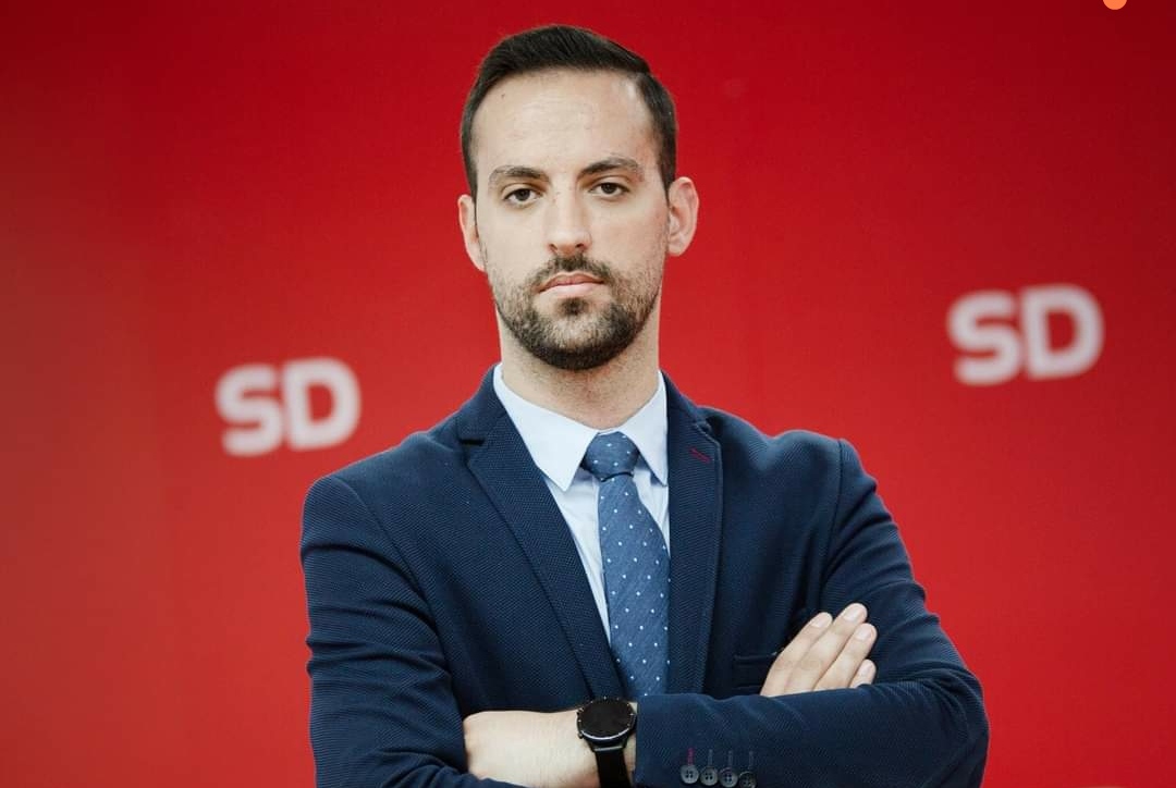 IZMJENE ZAKONA KAO MASKA ZA ZLOUPOTREBE: Nikola Zirojević, poslanik Evropskog saveza