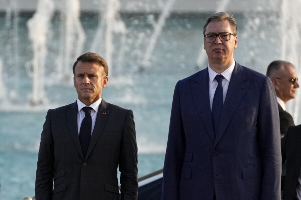 Makron i Vučić (Foto: AP)