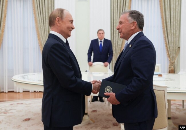 Vladimir Putin i Stiv Vitkof (Foto: UGC)