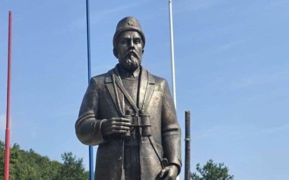 Spomenik (Foto: Pobjeda)