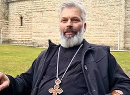 PRAVIĆE SELEKCIJU BERANACA KOJI MOGU DA VIDE ĐURIŠIĆA: Iguman manastira Danilo Romanov