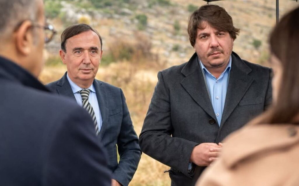 UHLJEBI: Zoran Lakušić i Krsto Radović (Foto: Regionalni vodovod)