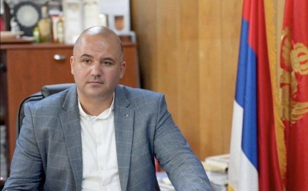 GLASNOGOVORNIK ,,SRPSKOG SVETA": Dario Vraneš