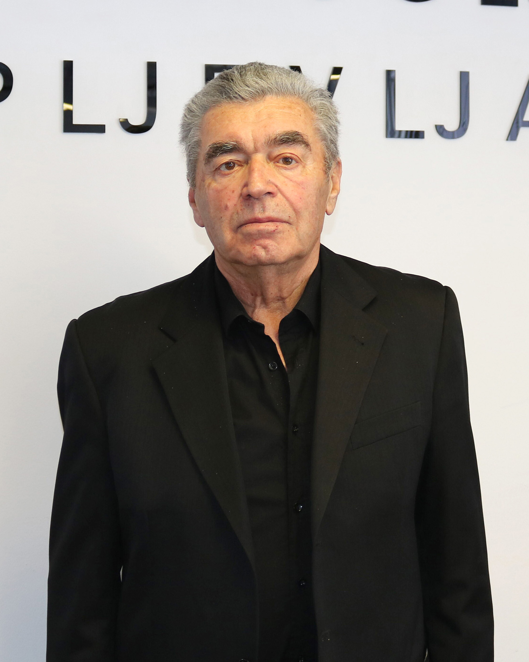 Dragoljub Krezović