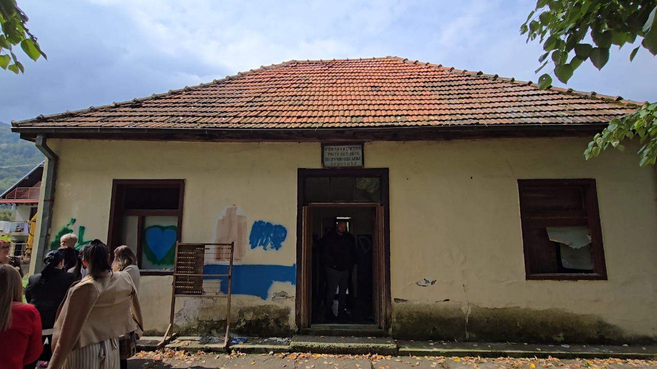 škola