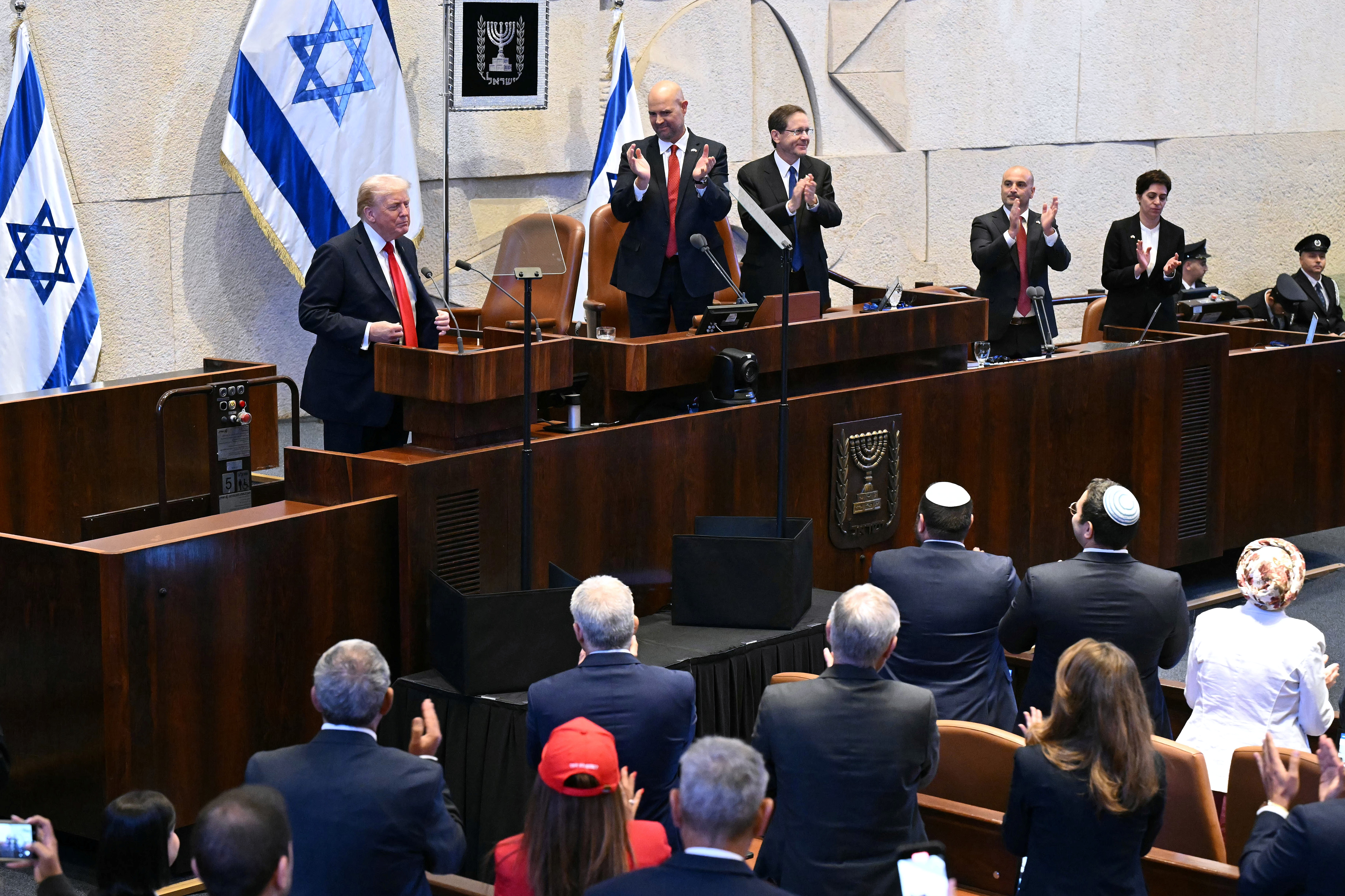 Tramp u izraelskom parlamentu
