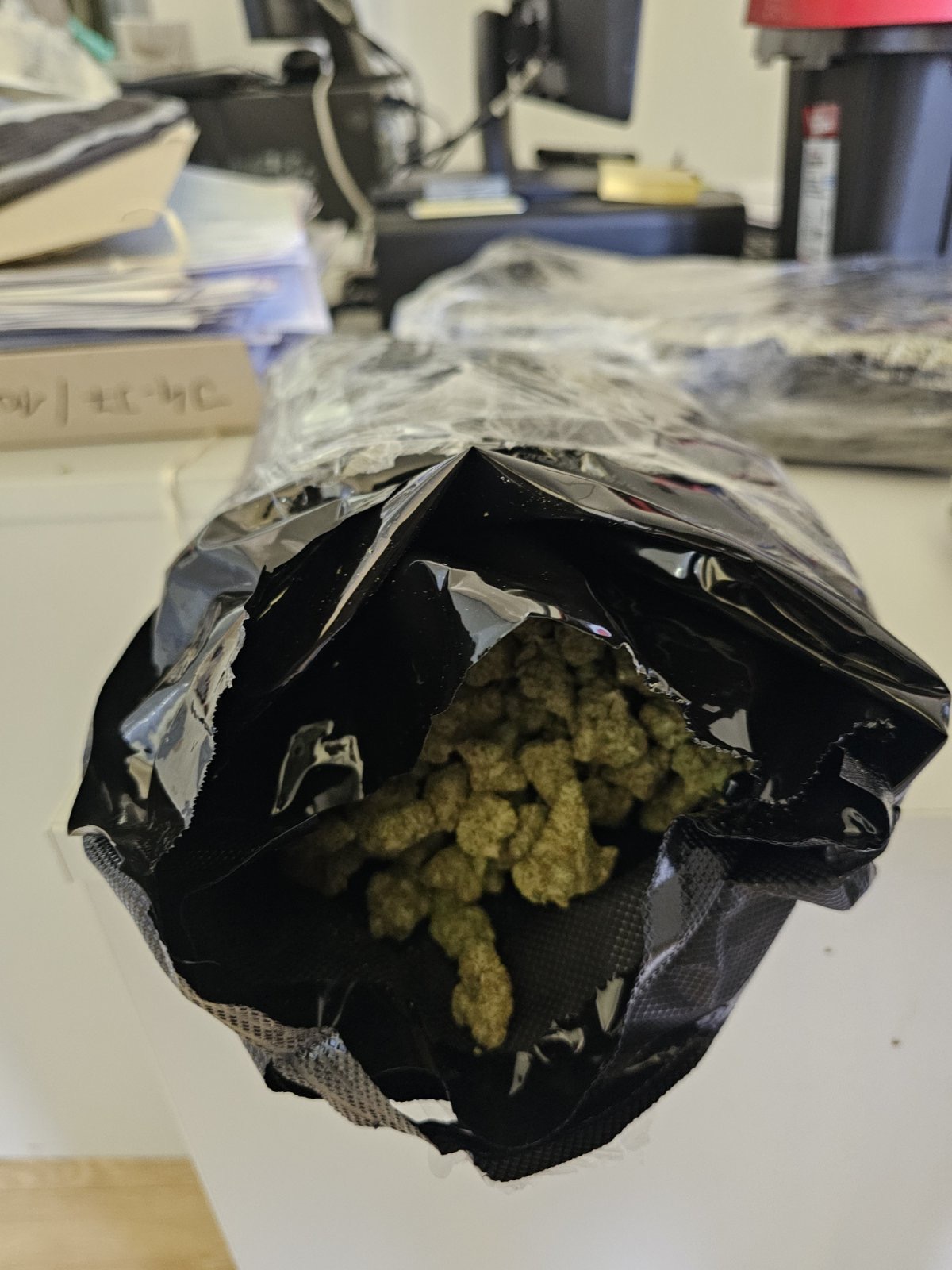 Oduzeta droga i metamifin