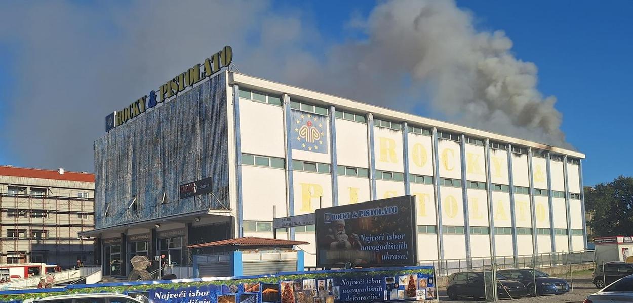 Požar na objektu Roki Pistolata (Foto: Čitalac Portala ETV)