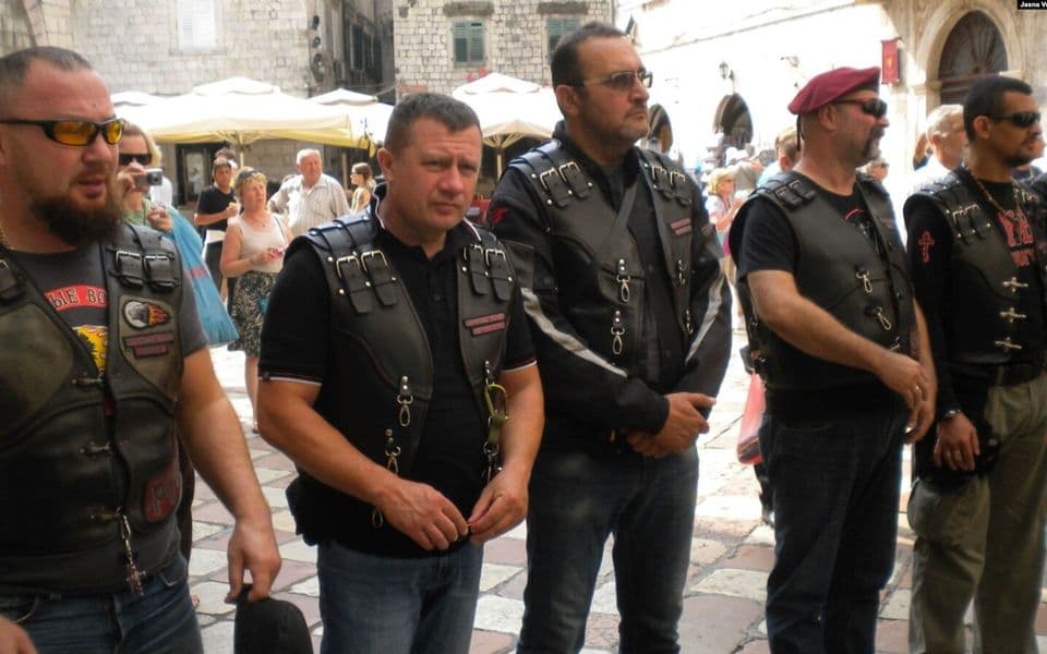 NEGIRAJU EKSTREMIZAM I GOVORE O HUMANIZMU: Dio članova ,,Noćnih vukova" u Crnoj Gori 