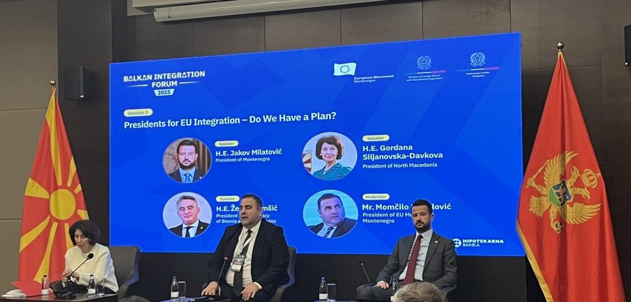 Sa foruma (Foto: Antena M)