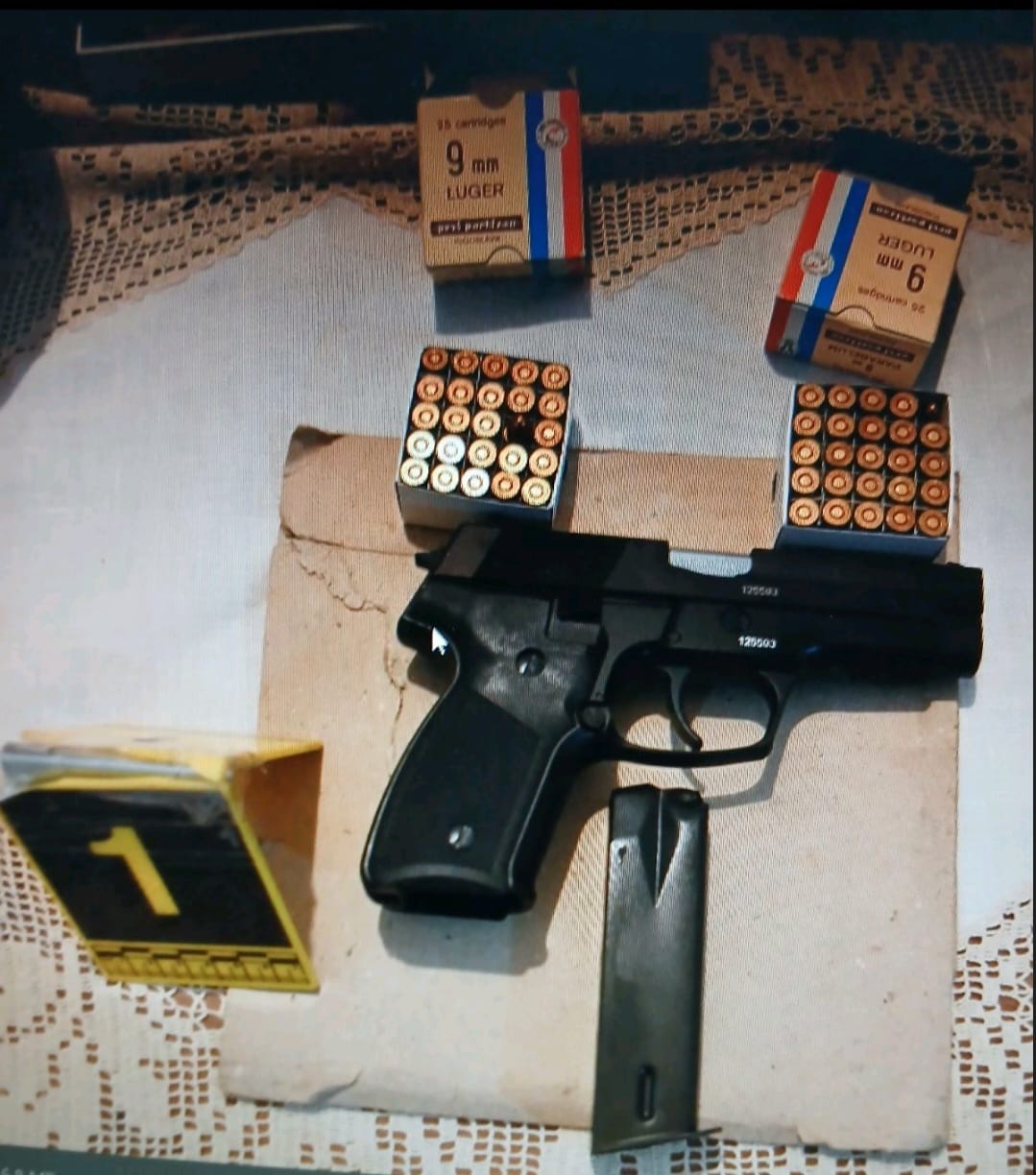 Pronađeno oružje i municija (Foto: Uprava policije)