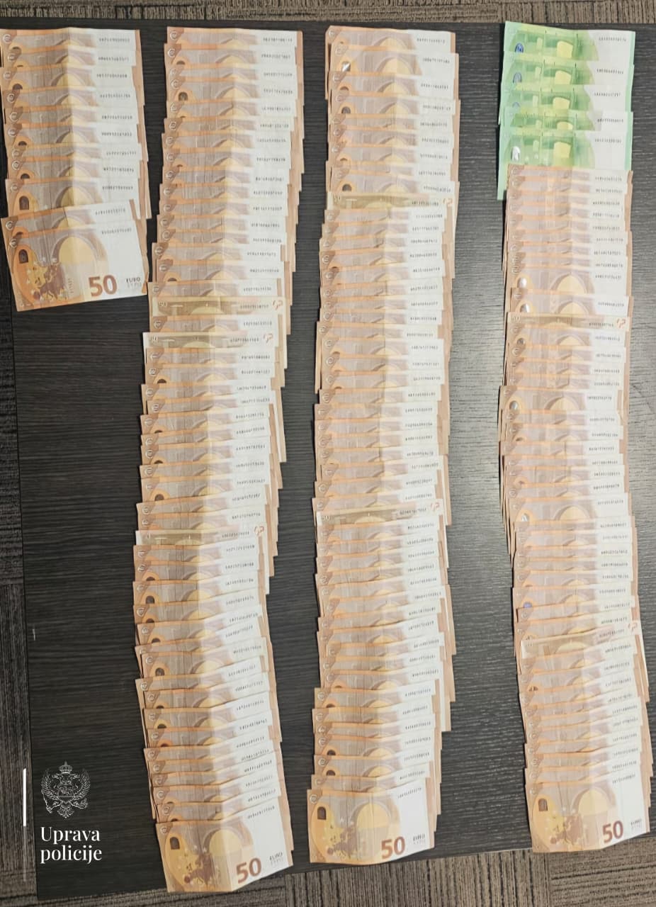 Pronađeni novac (Foto: Uprava policije)