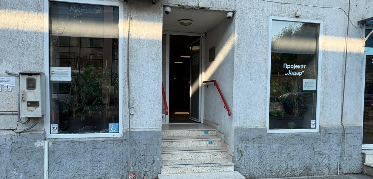 Rio Tinto: Osuđujemo napad na naš Info centar, zabrinjavajuća poruka investitorima u Srbiji