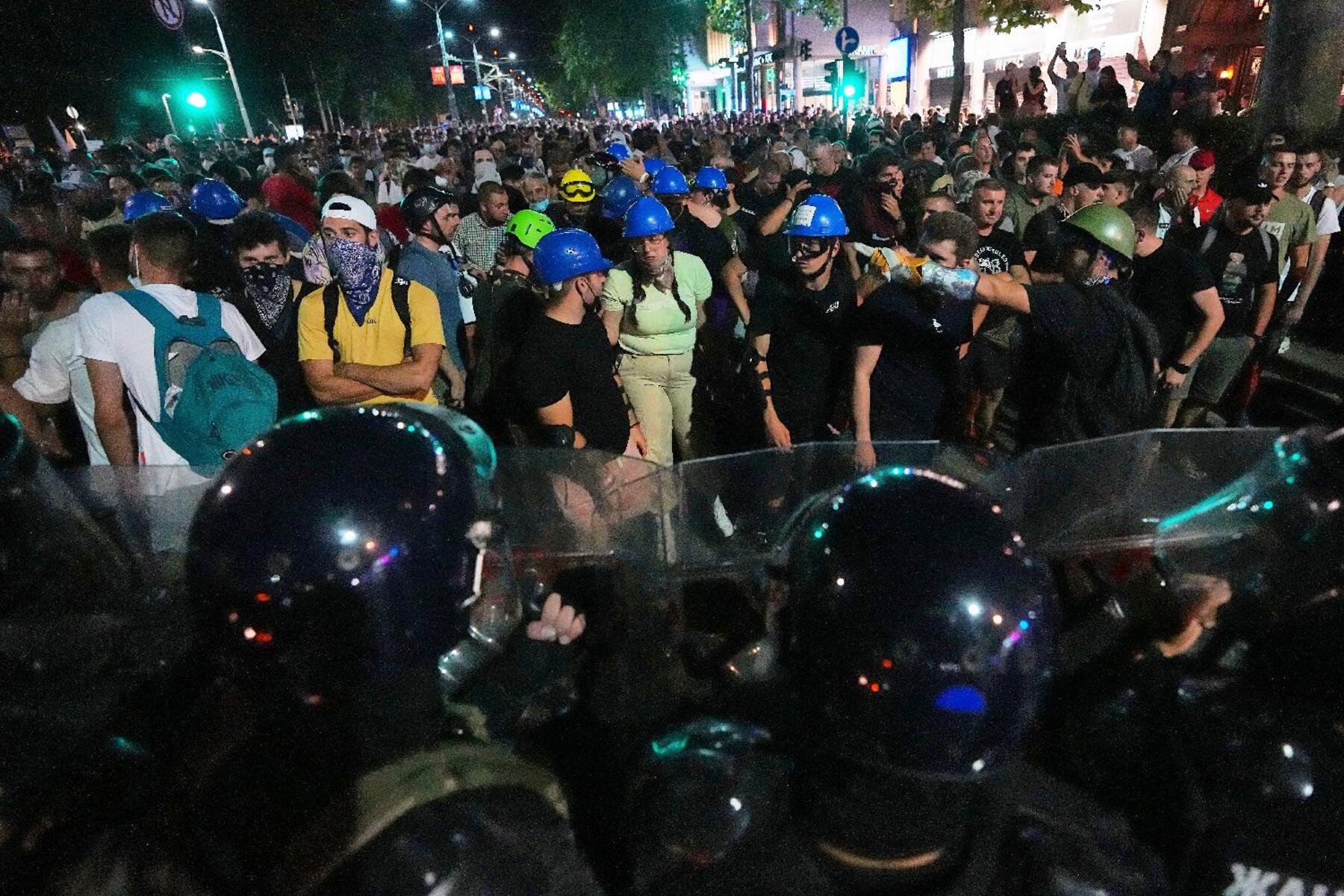 Vidovdan, Protesti, Studenti, Policija