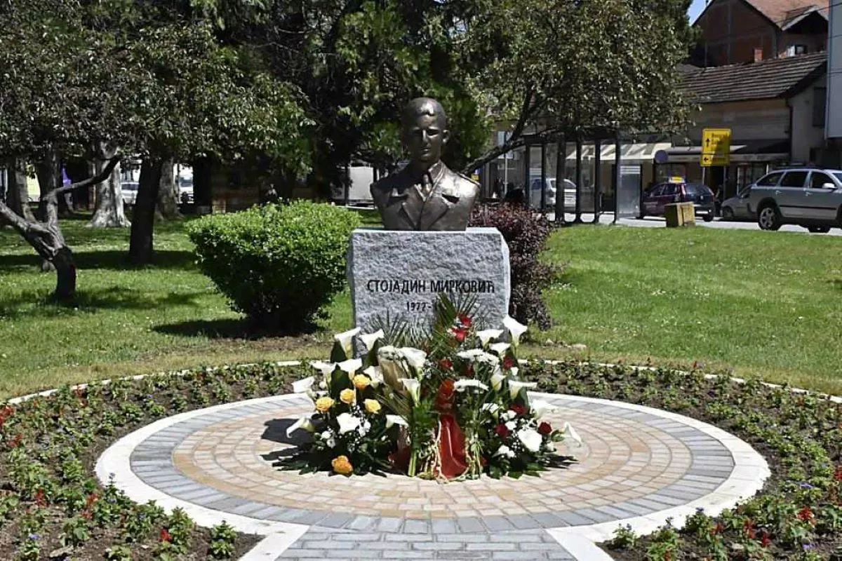 Spomen-bista Stojadinu Mirkoviću