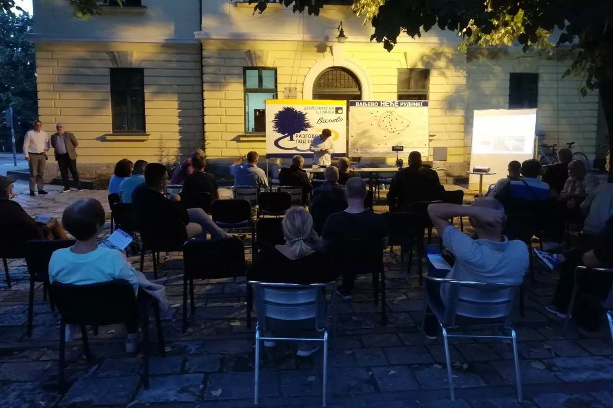 Tribine Razgovori pod lipom (arhiva)