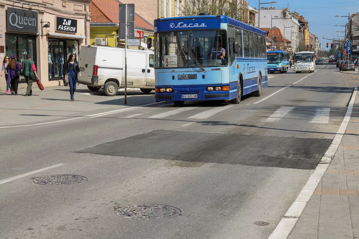 Autobusi