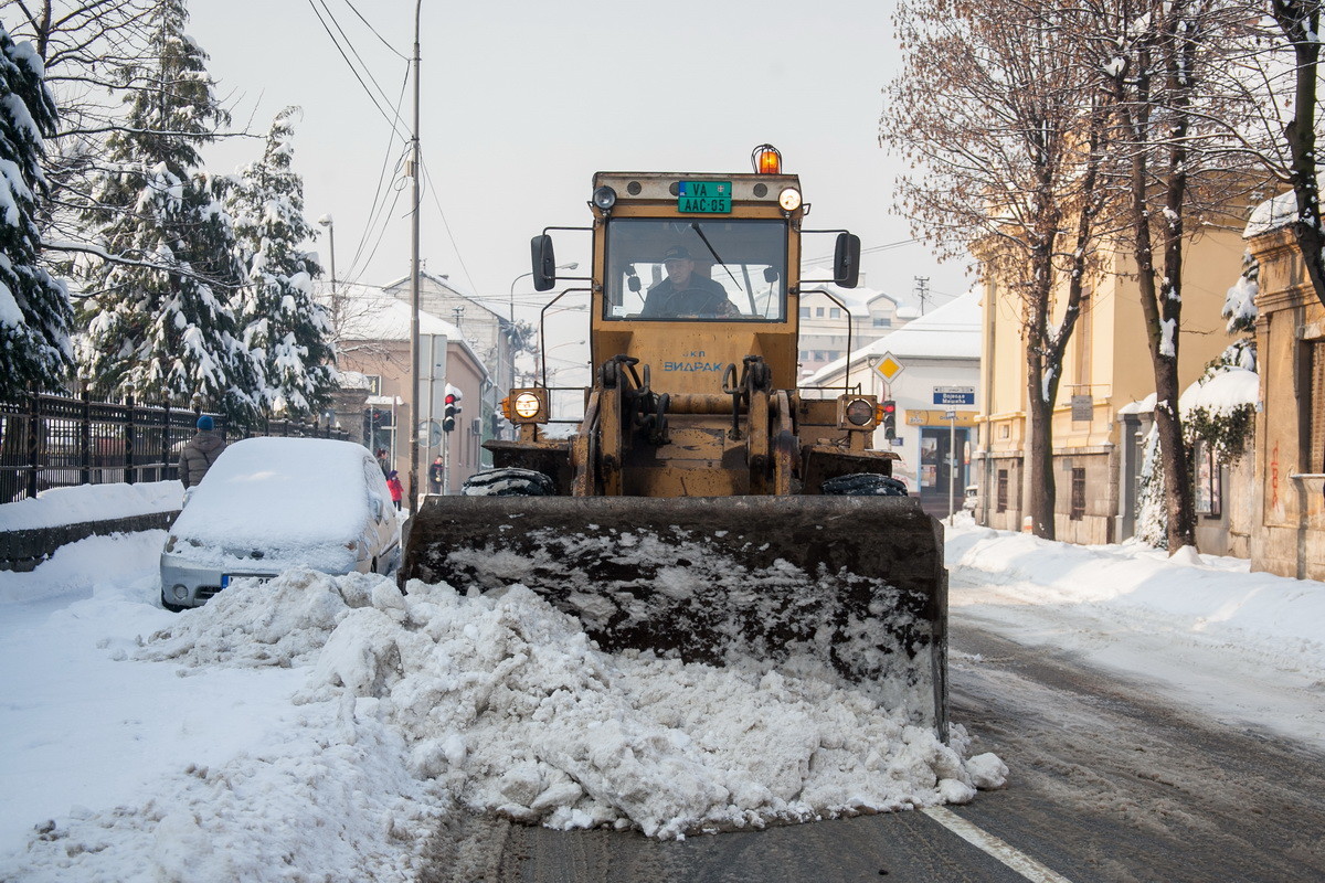 Čišćenje snega (ilustracija) (Foto: Đorđe Đoković)
