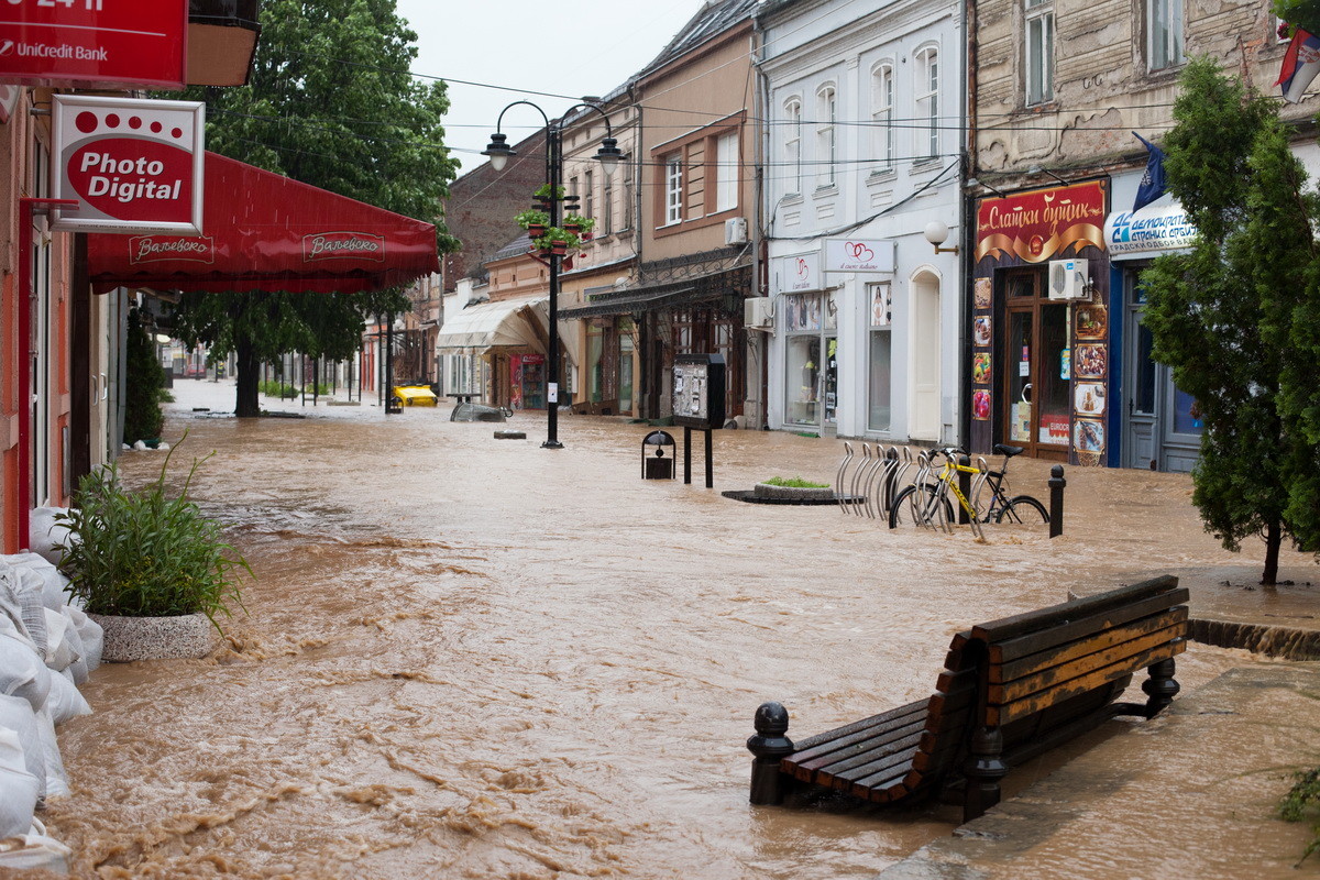 Knez Miloševa, uništene radnje