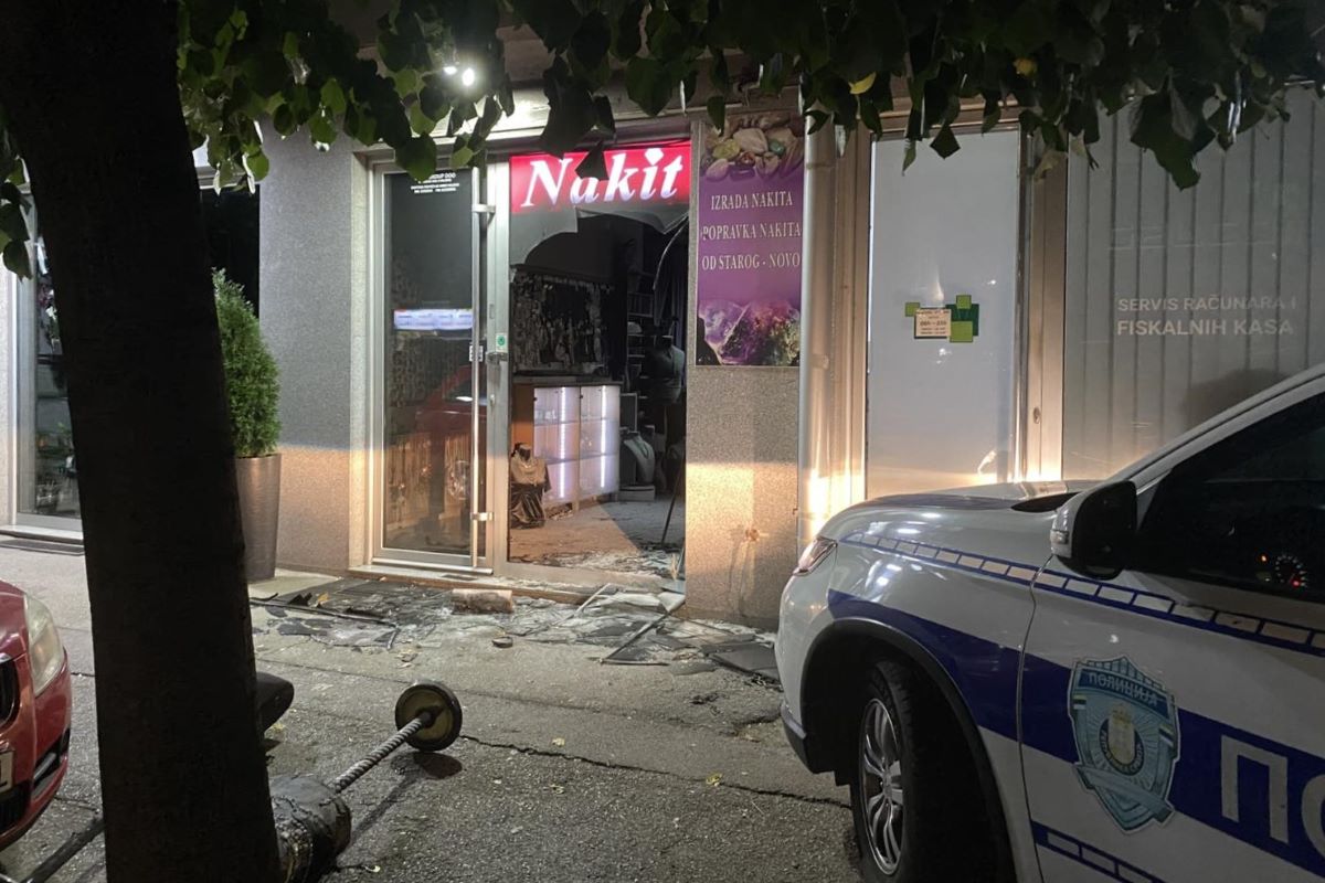 Zapaljen lokal u Pantićevoj (Foto: Kolubarske.rs)