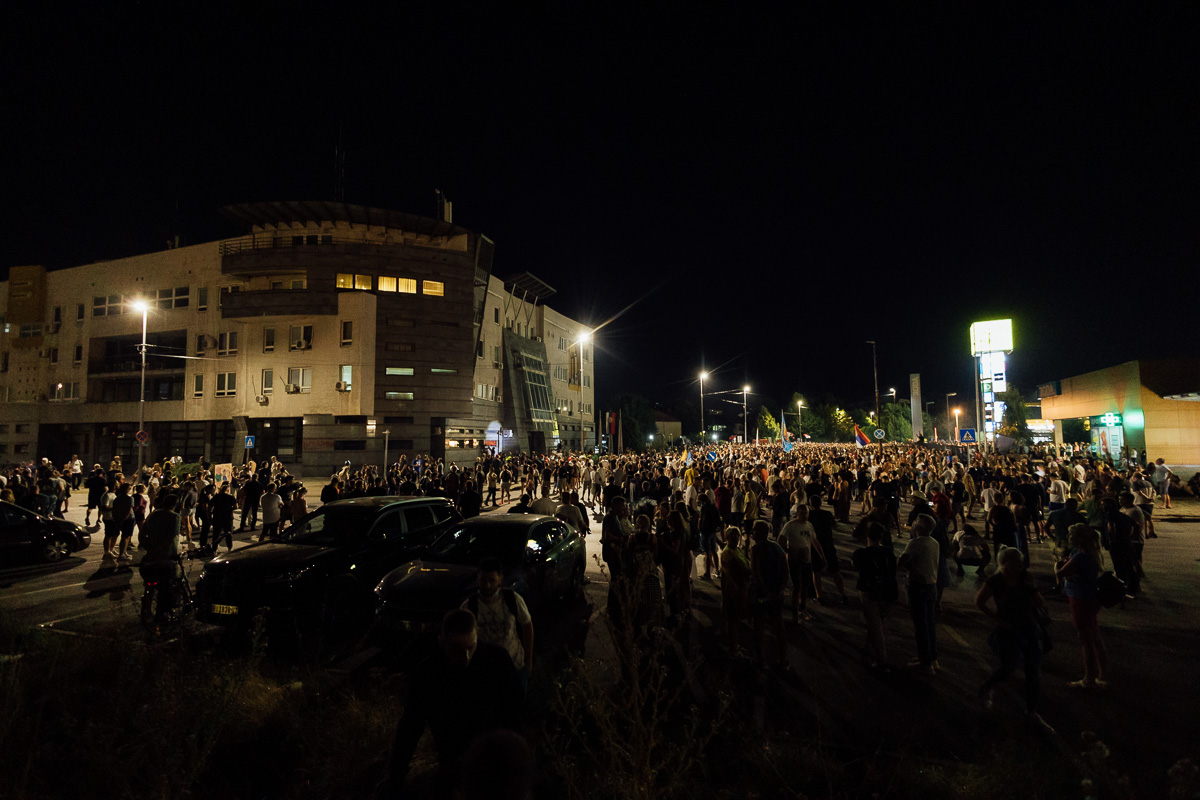 Građani ispred Policijske uprave