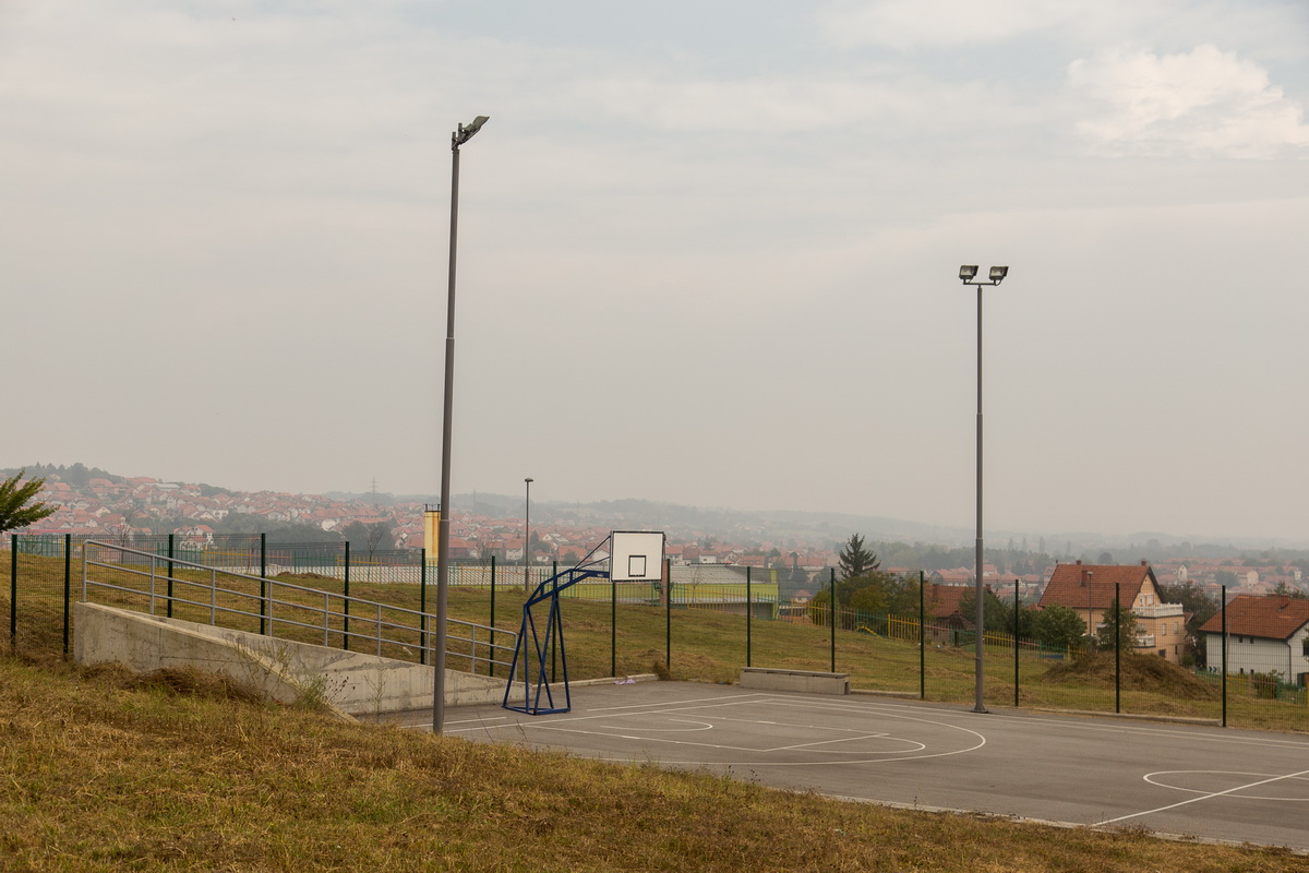 Sportski tereni Šeste škole (Foto: Đorđe Đoković)
