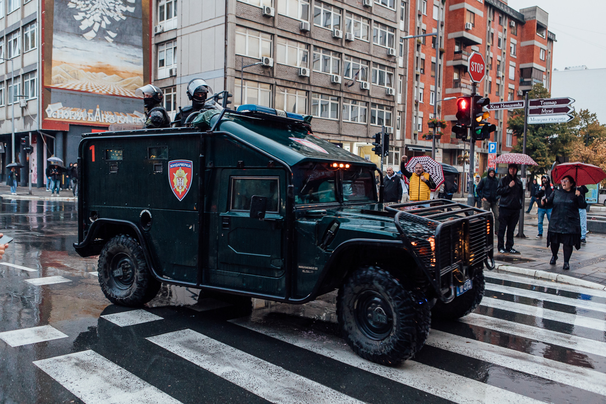 Policija na ulicama Valjeva