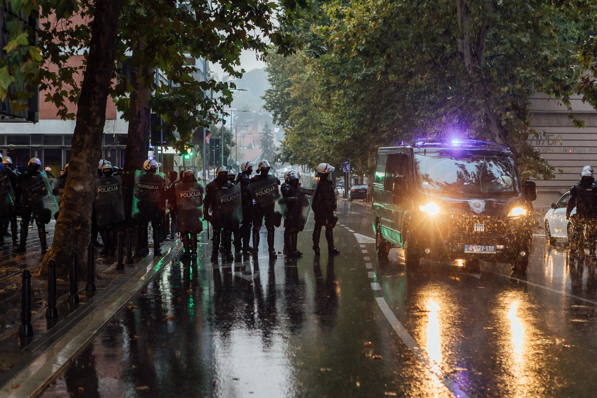 Policija i marice na ulicama Valjeva