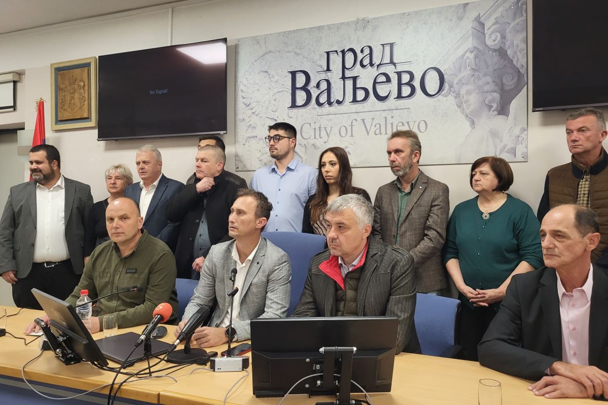 Odbornici koalicije sVAnuće