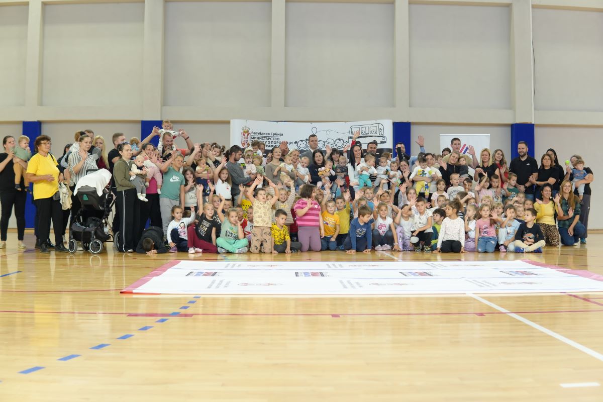 Karavan roditeljstva (Foto: www.mionica.rs)